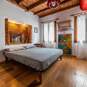Bed & Breakfast B&B Micasatucasa, Treviso